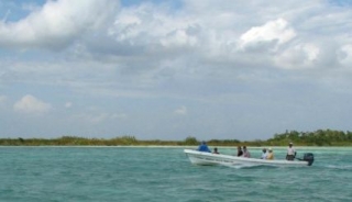 Paseos en lancha por las lagunas de Sian Ka'an